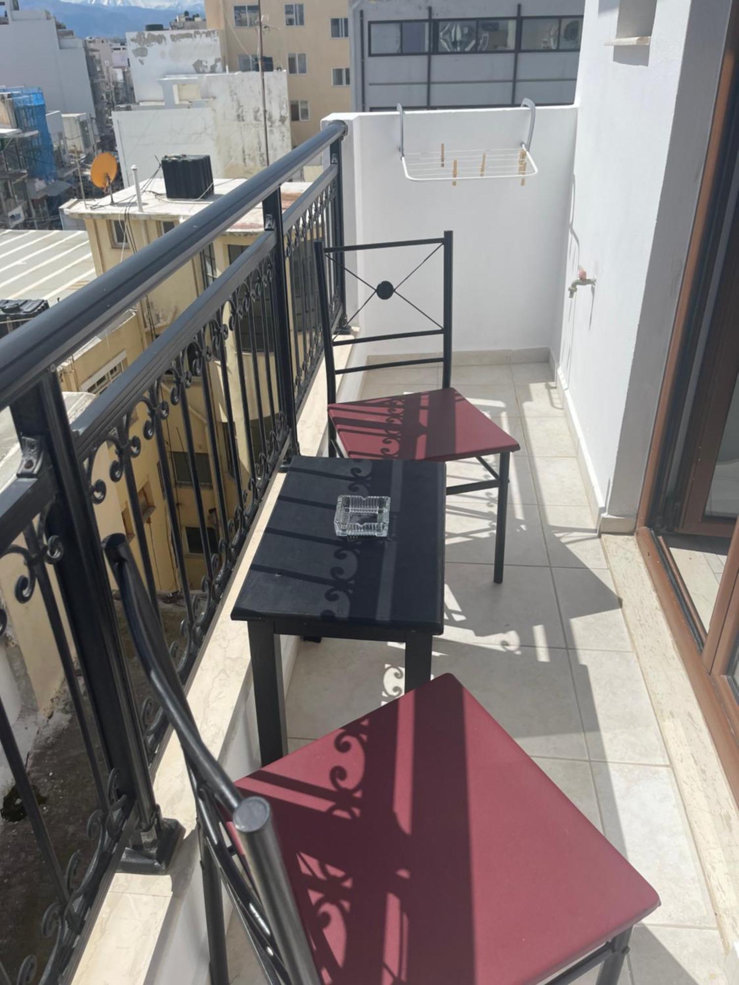 Retire Flat In The Heart Of City Iraklio Exterior foto