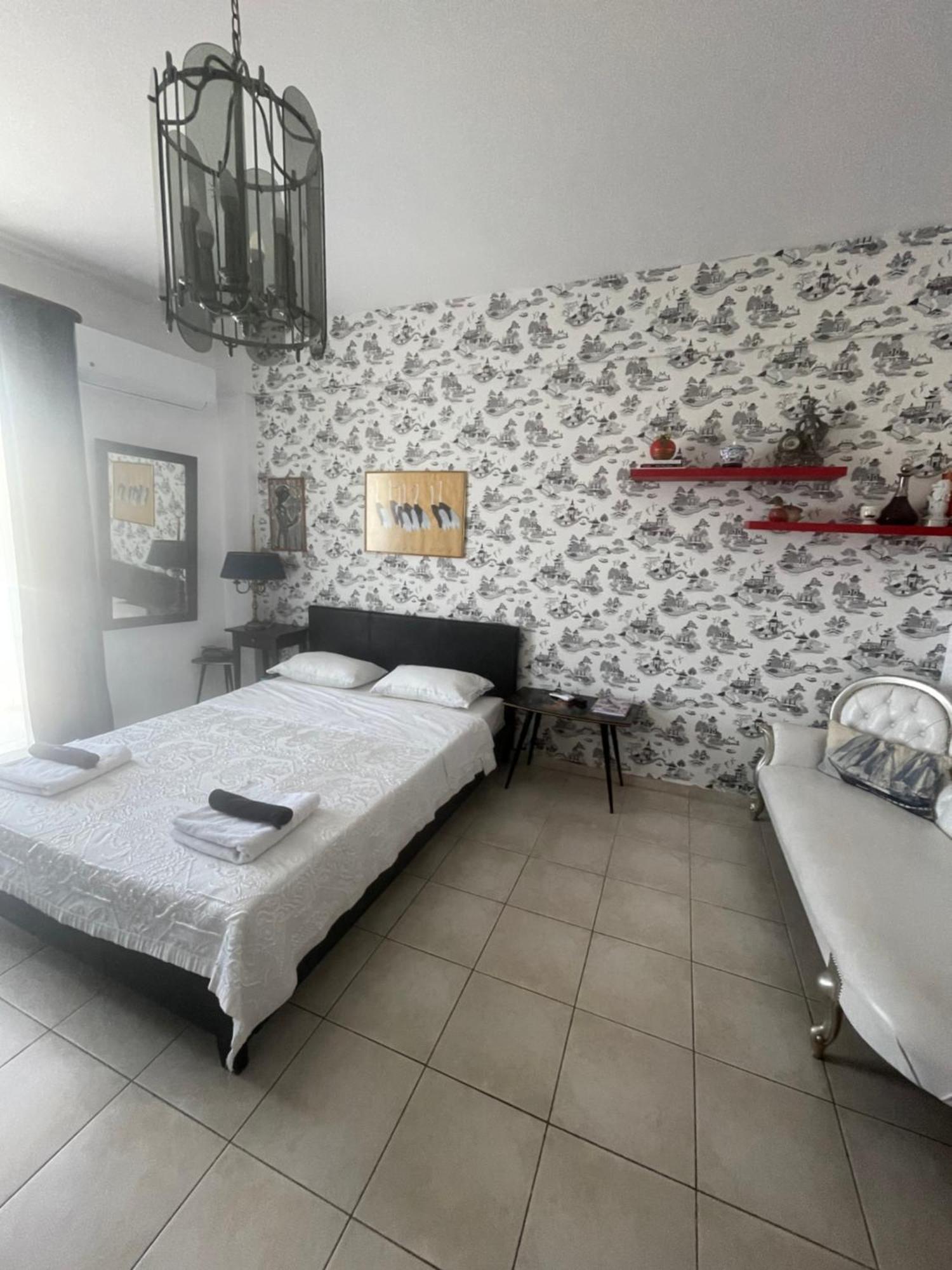 Retire Flat In The Heart Of City Iraklio Exterior foto