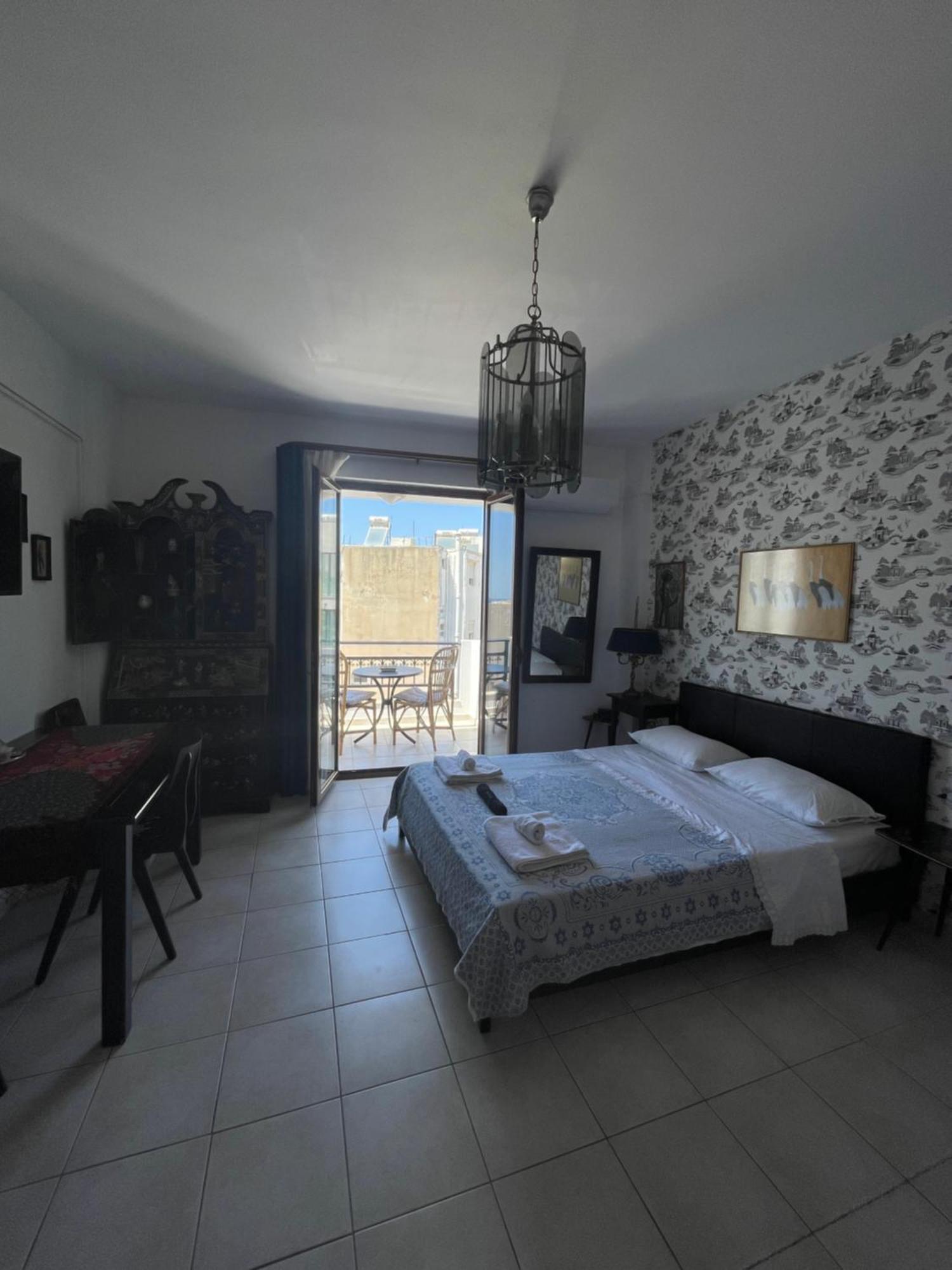 Retire Flat In The Heart Of City Iraklio Exterior foto
